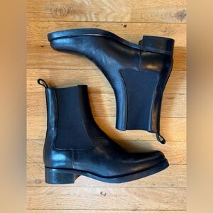 COS Leather Chelsea Boots Ankle Round Almond Toe Minimalist Workwear Block Heel